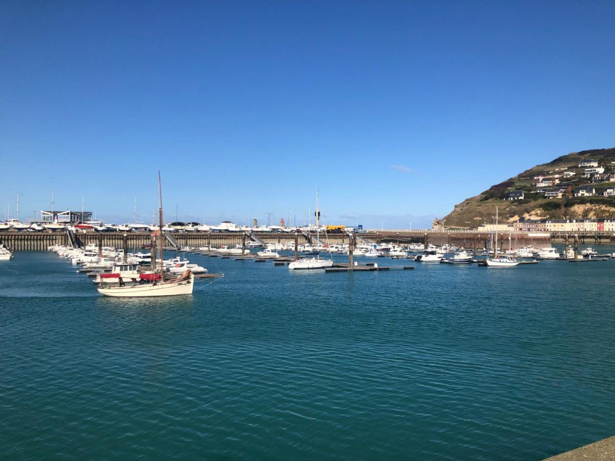 Captain Yoo - Regate- Sentir Les Embruns Vue/Port Fécamp Dış mekan fotoğraf